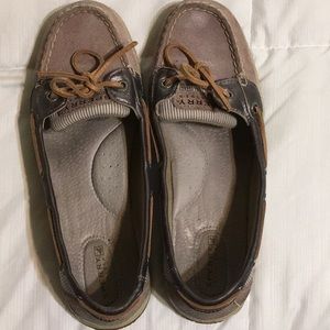 Sperry boat shoes